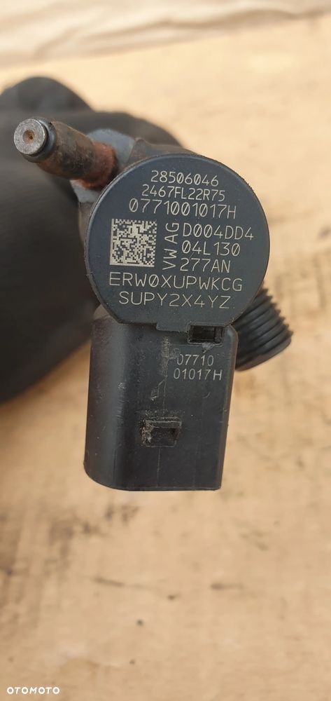 Wtrysk wtryskiwacz paliwa VW Golf V 2.0 SDI 04L130277AN - 7