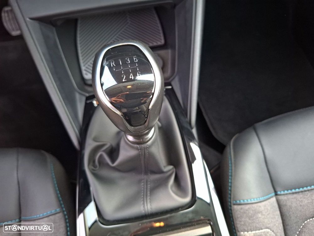 Citroën C4 1.2 PureTech Plus - 19