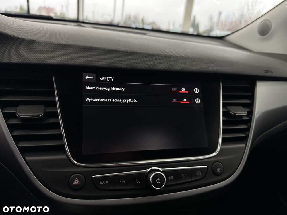 Opel Crossland X - 34