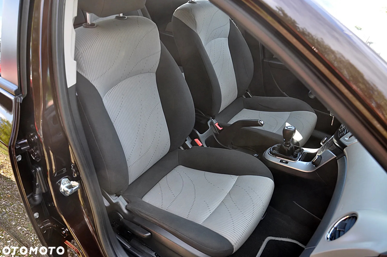 Chevrolet Cruze 1.6 LT - 25