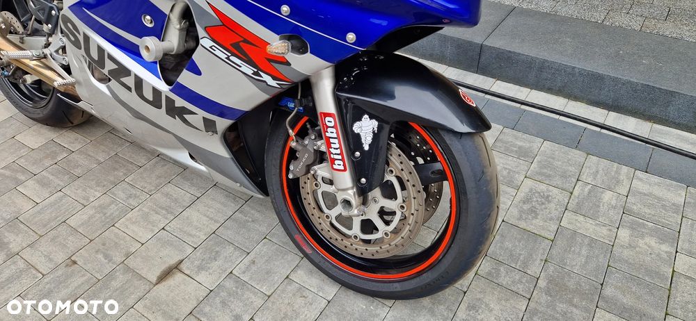 Suzuki GSX-R - 6