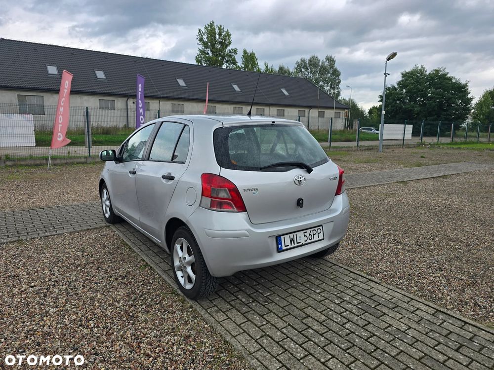 Toyota Yaris 1.4 D-4D Luna EU5 - 8