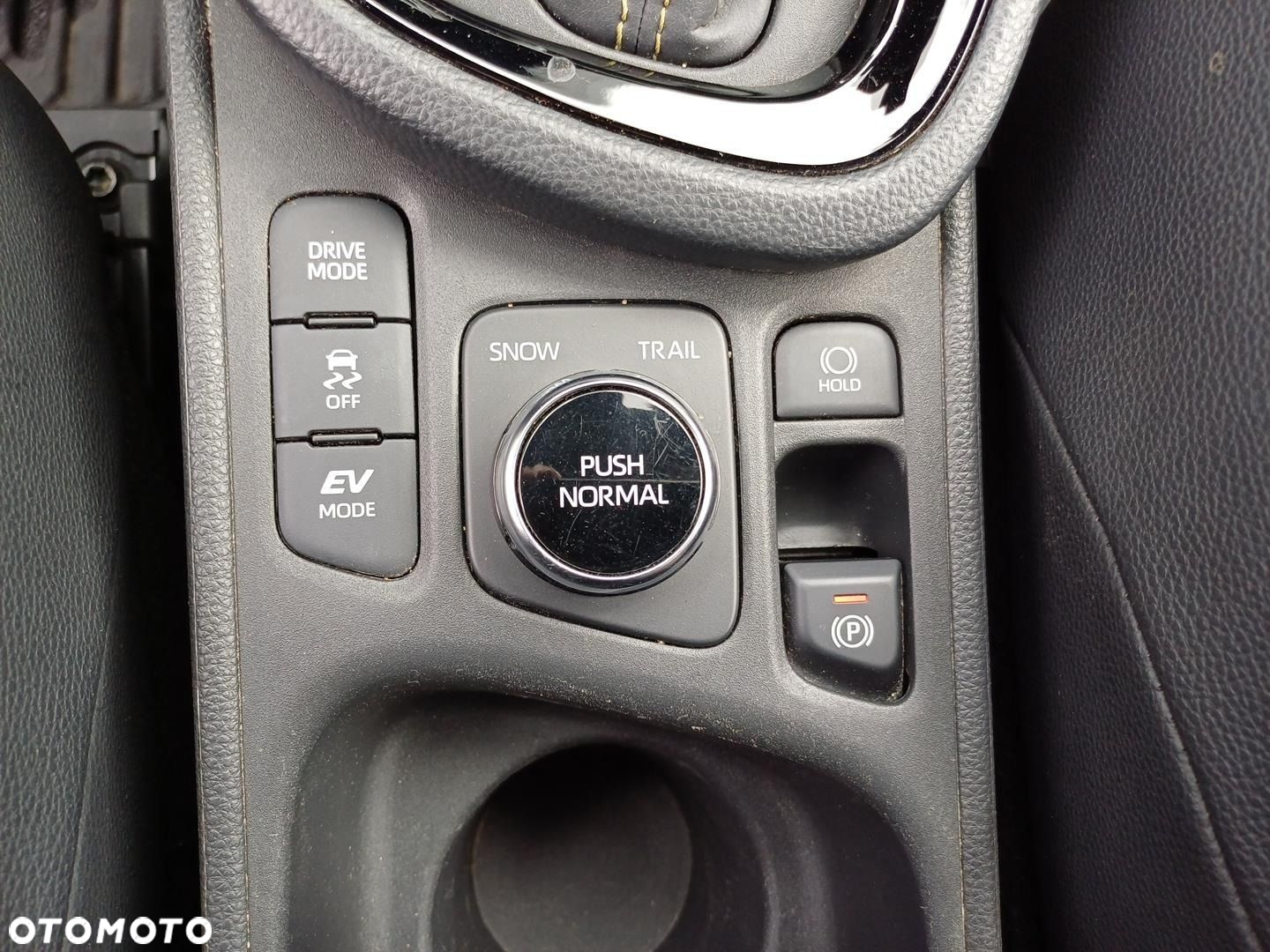 Toyota Yaris Cross - 26