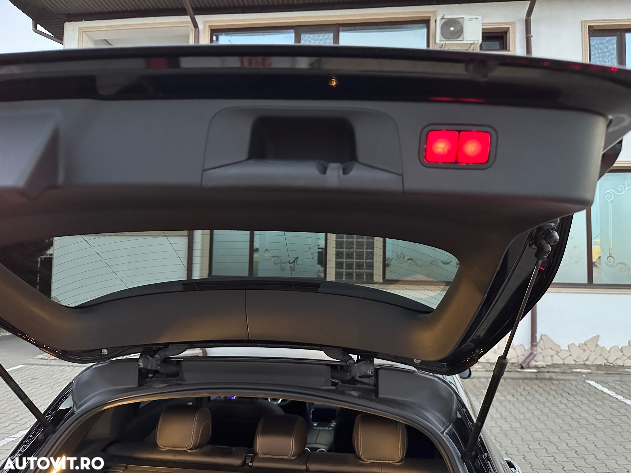 Mercedes-Benz GLC 300 de 4Matic 9G-TRONIC AMG Line Plus - 13