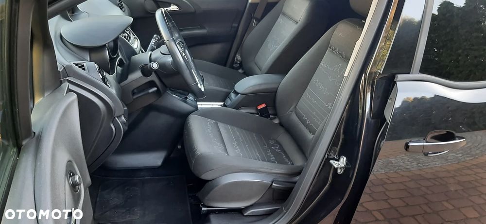 Opel Meriva - 21