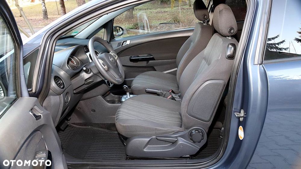 Opel Corsa - 25