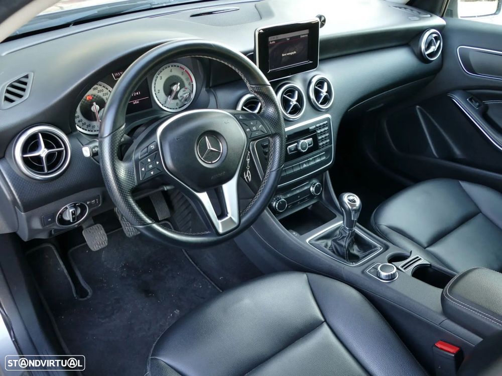 Mercedes-Benz A 180 d Urban - 22