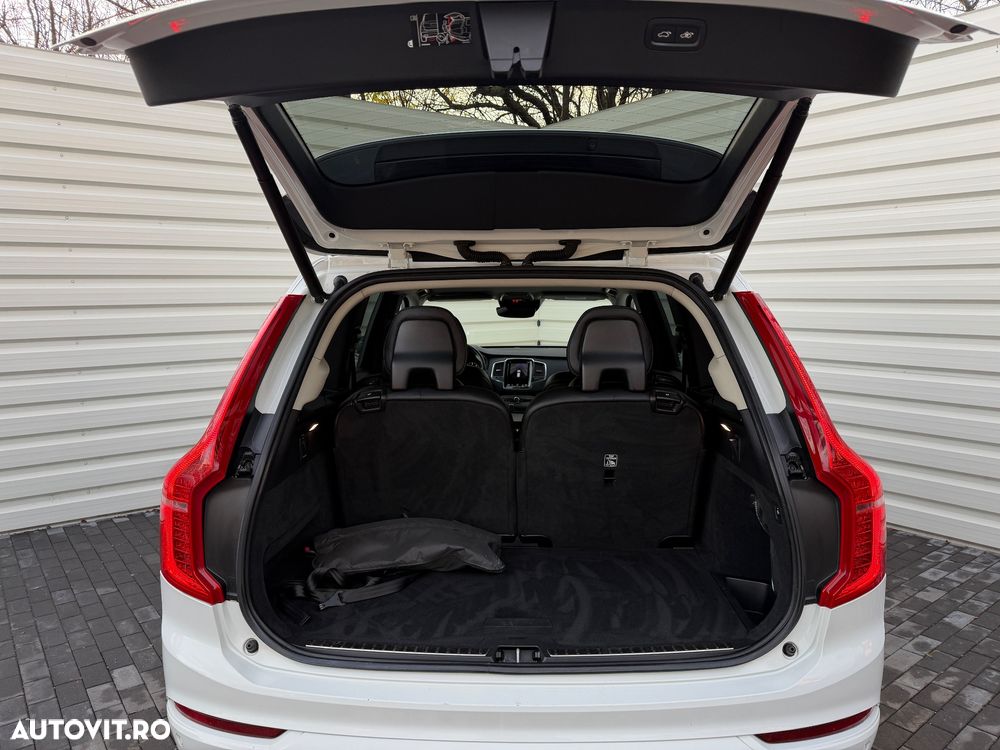 Volvo XC 90 B5 D AWD Geartronic Momentum Pro - 21