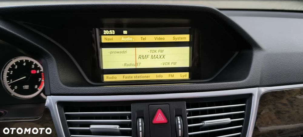 Mercedes-Benz Klasa E 200 Kompressor Automatik Elegance - 17