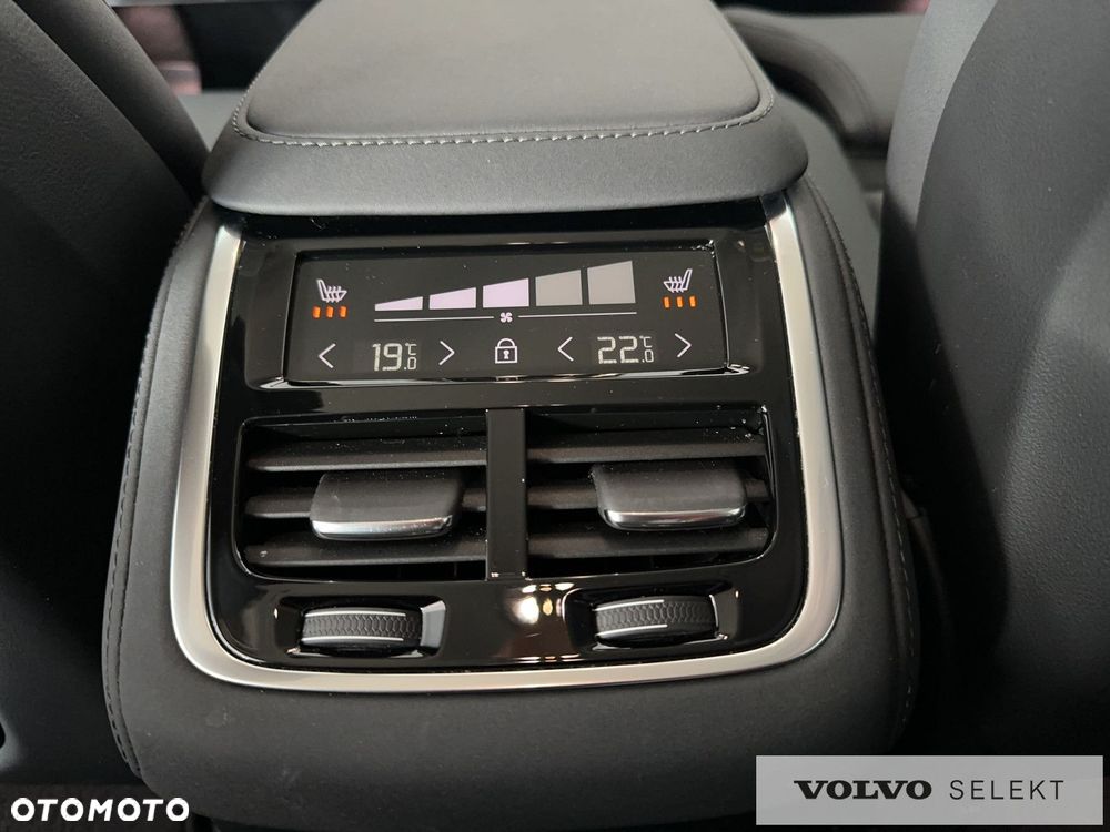 Volvo XC 90 - 22