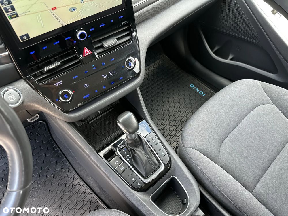 Hyundai IONIQ Hybrid Premium - 16