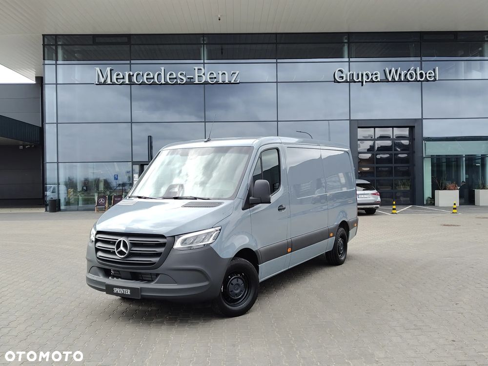 Mercedes-Benz Sprinter - 2