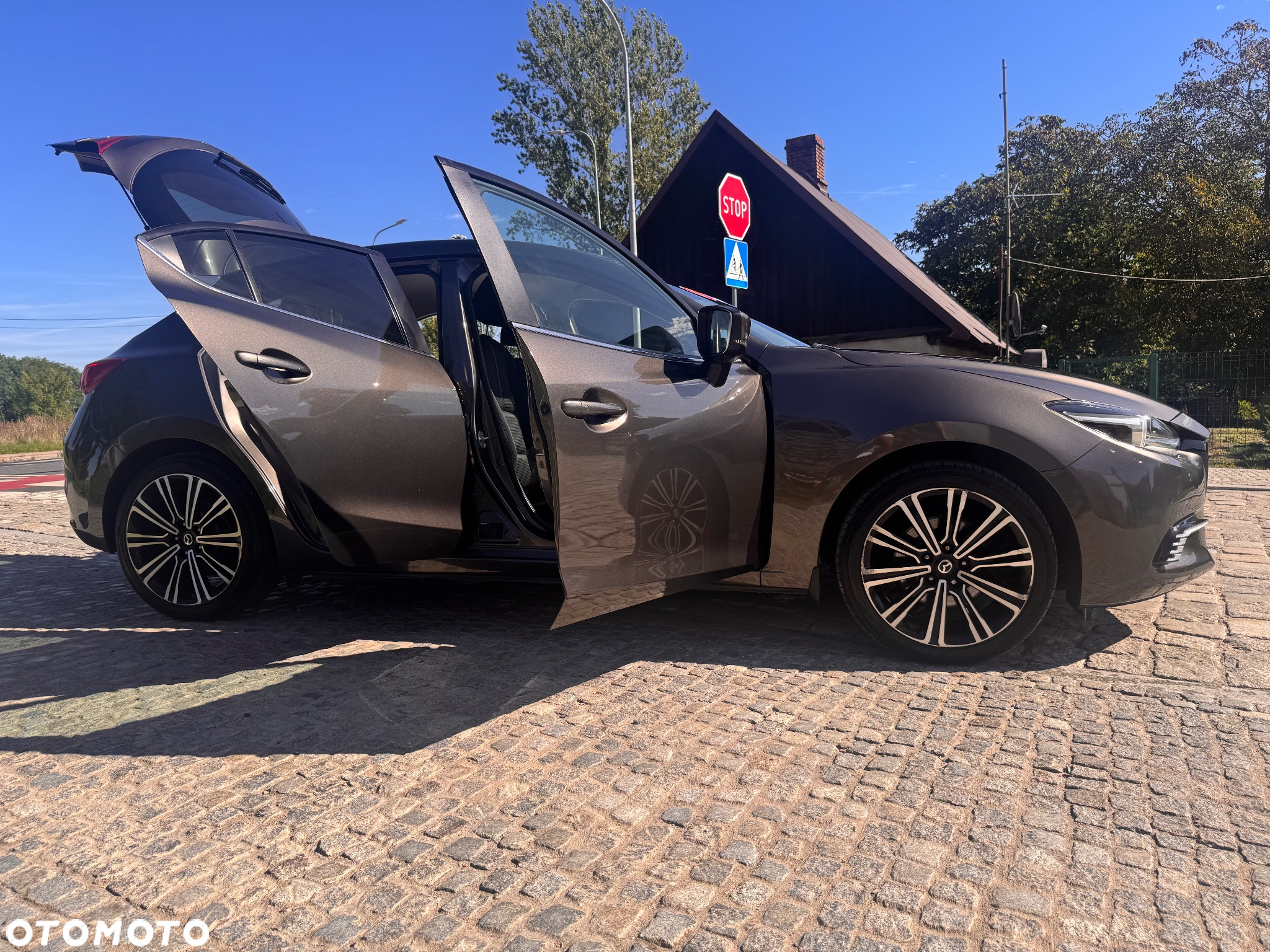 Mazda 3 SKYACTIV-G 120 NAKAMA - 35