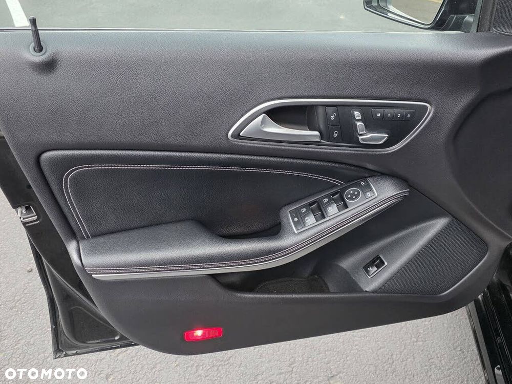 Mercedes-Benz CLA 250 4-Matic - 26