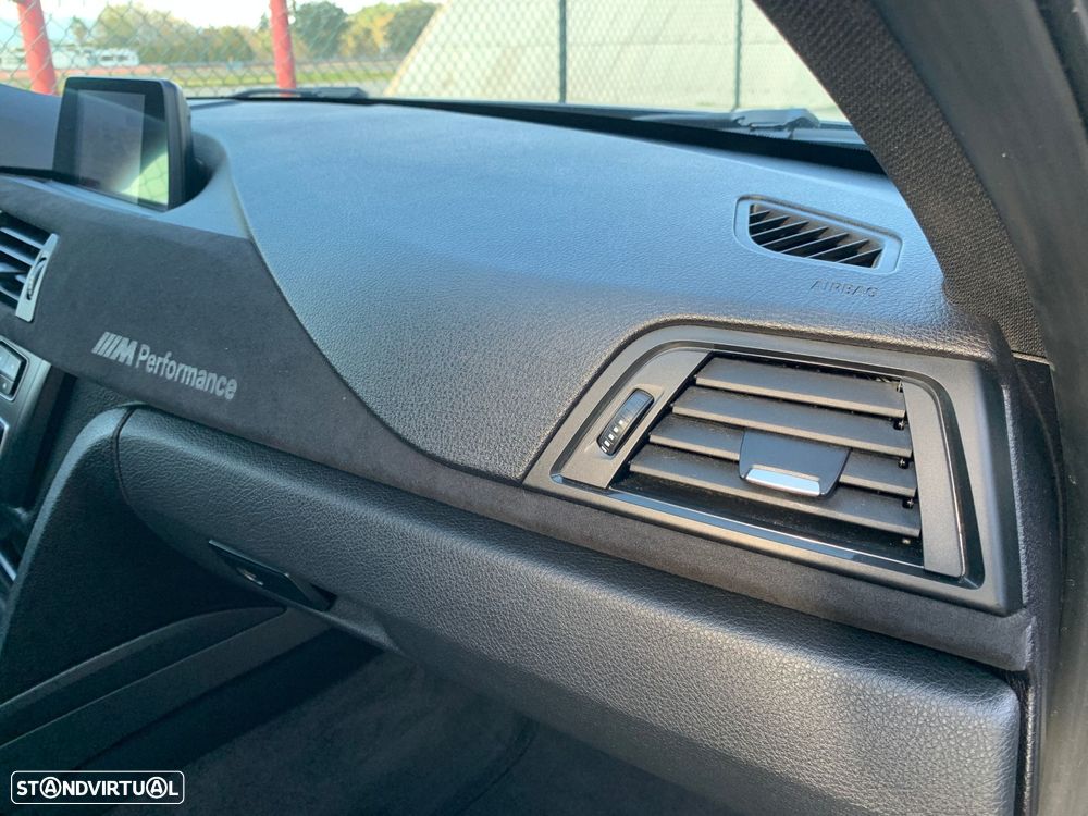 BMW 320 d Pack M - 40