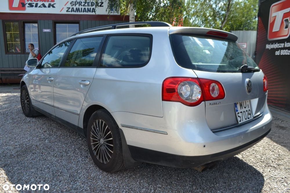 Volkswagen Passat - 4