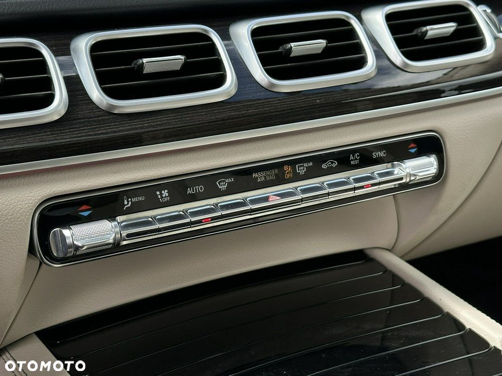 Mercedes-Benz GLS - 34