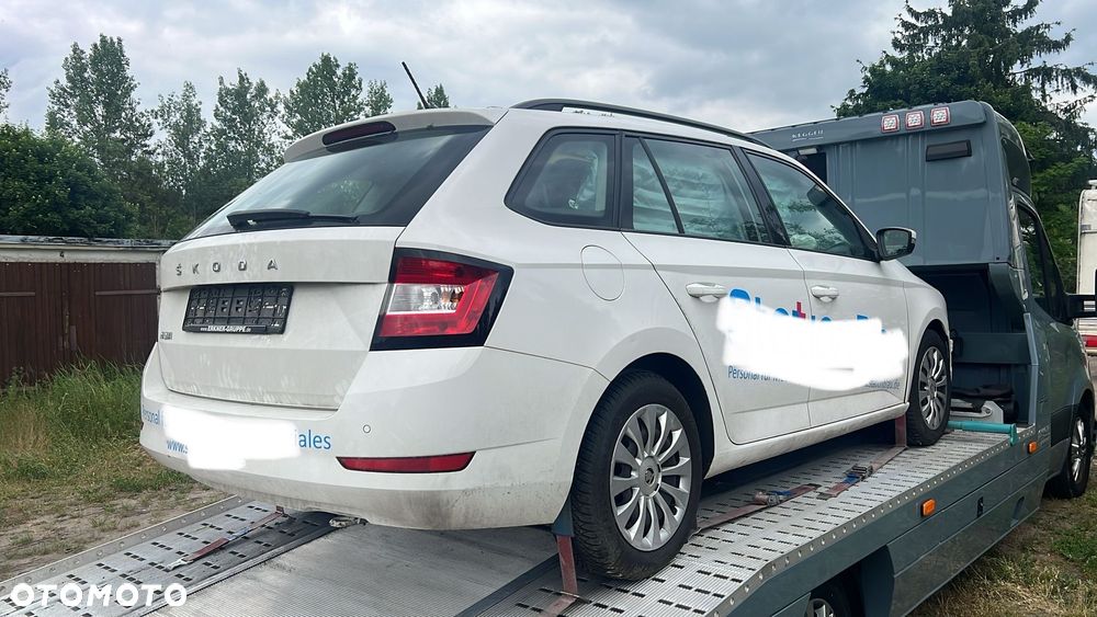 Skoda Fabia 1.0 TSI Ambition - 1