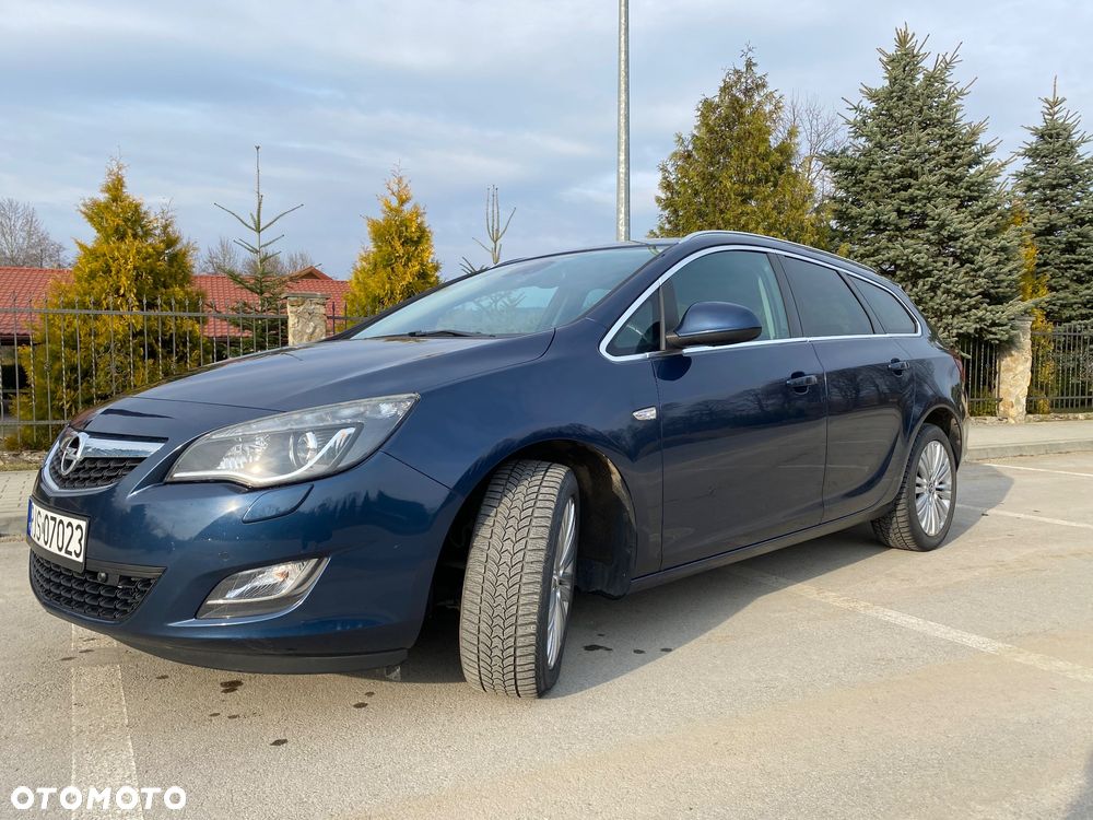 Opel Astra 1.4 T Cosmo - 4