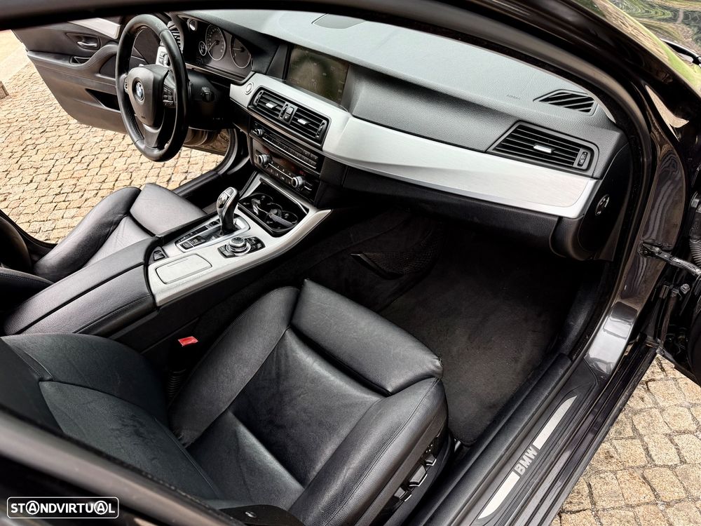 BMW 530 d Auto - 27