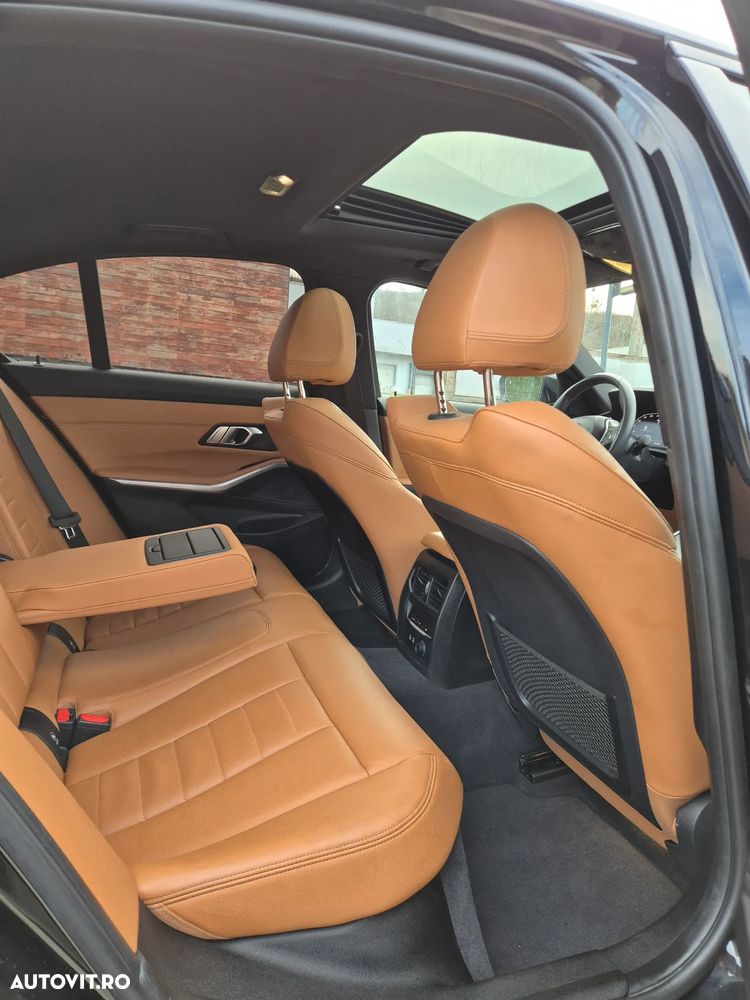 BMW Seria 3 330i xDrive Aut. Sport Line - 7