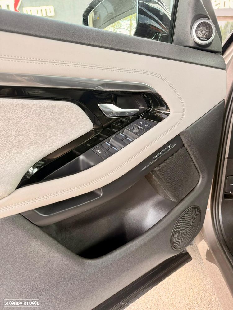 Land Rover Range Rover Evoque P300e HSE - 35