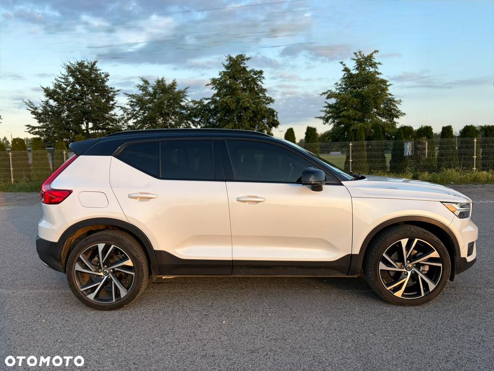 Volvo XC 40 T5 AWD R-Design - 4