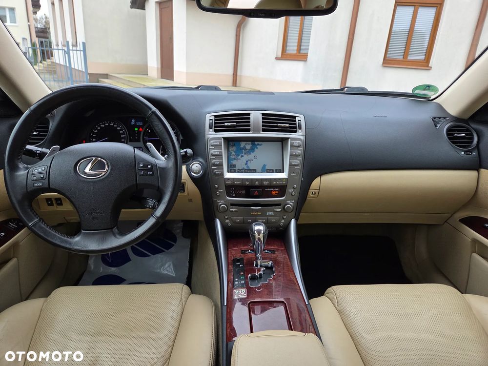 Lexus IS 250 Luxury Line - 20