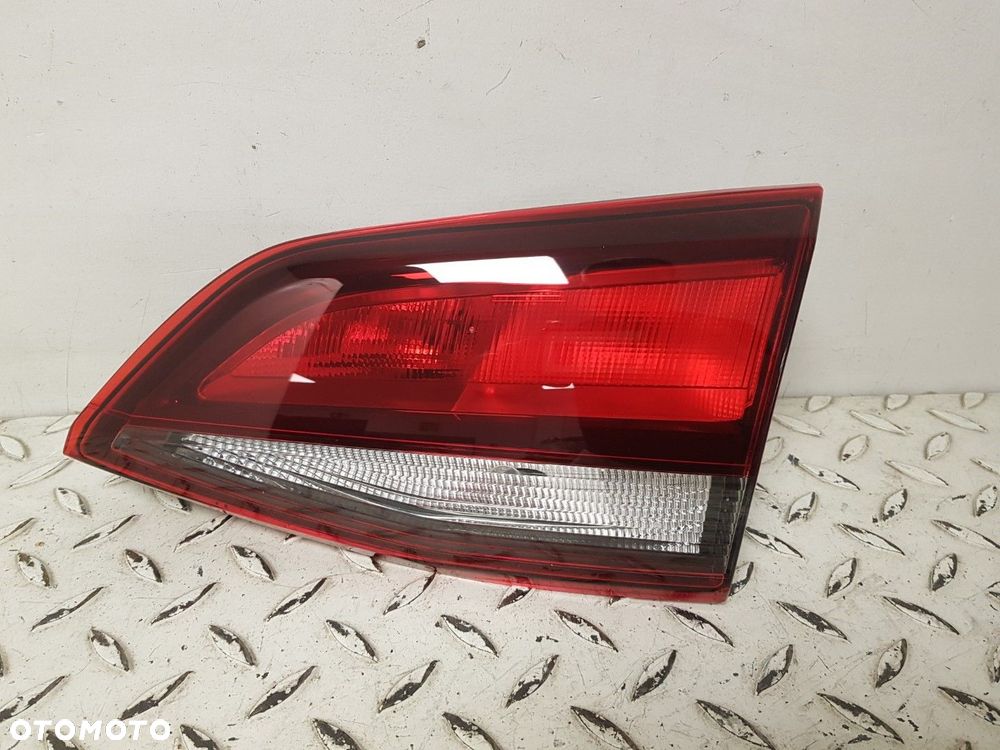 ORYGINALNA LAMPA TYLNA PRAWA W KLAPE PRAWY TYŁ OPEL ASTRA K 5 V KOMBI 15-19 39077379 - 3