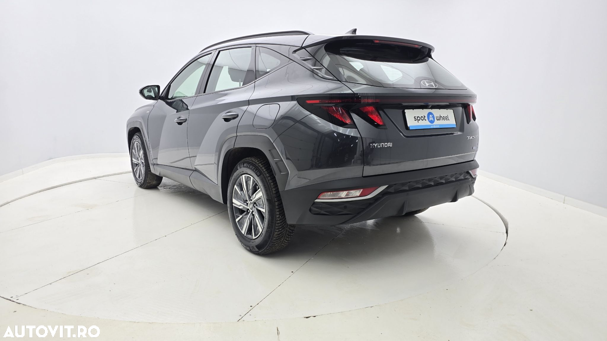 Hyundai Tucson - 8