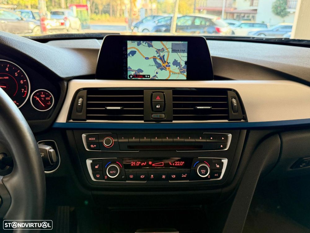 BMW 328 i Pack M - 23