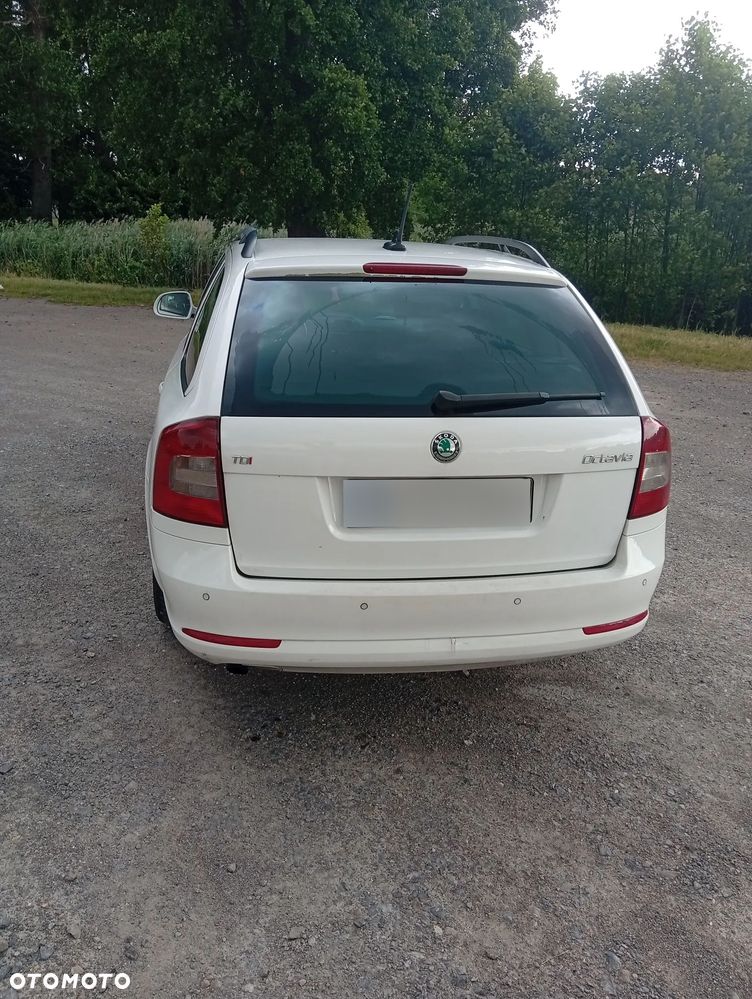 Skoda Octavia 2.0 TDI DPF Ambition DSG - 5