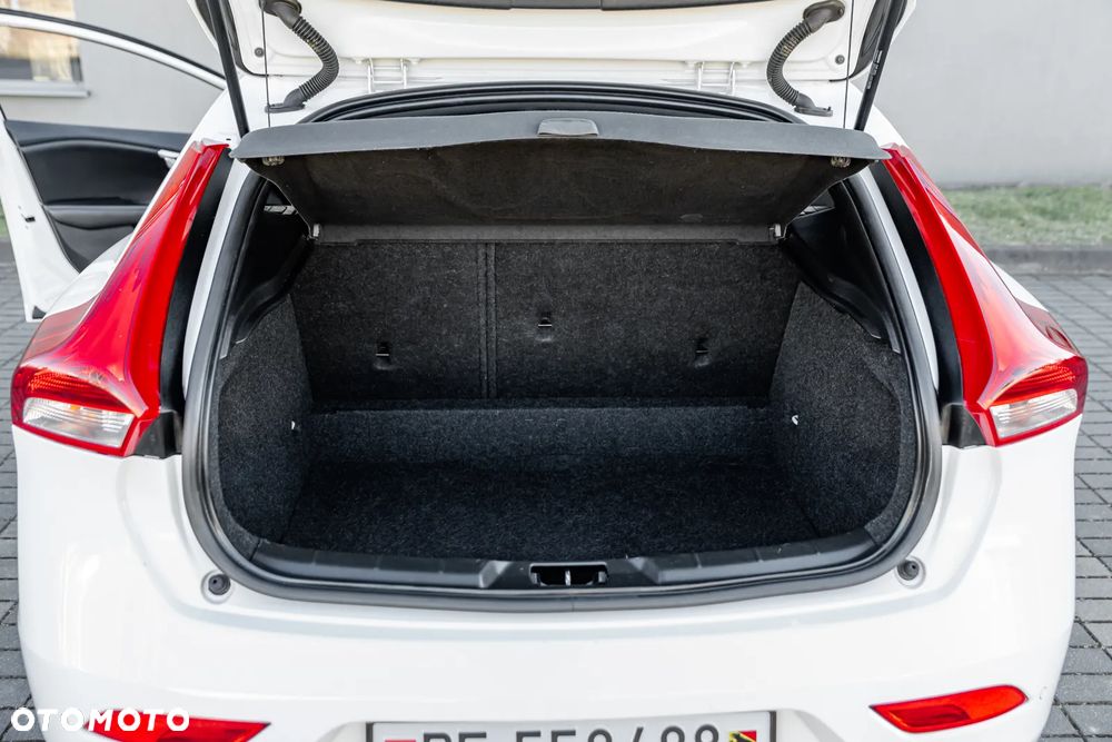 Volvo V40 - 19