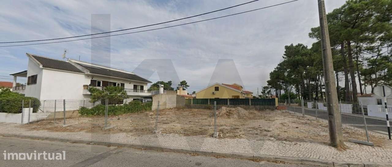 Excelente Terreno Urbano para Construção na Aroeira – A 3 km da Praia - Grande imagem: 5/10
