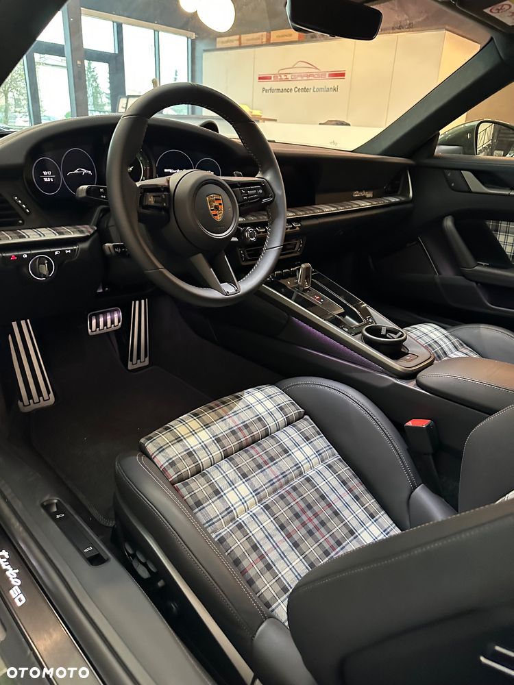 Porsche 911 Turbo 50 Years - 8