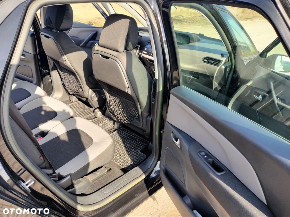 Citroën C4 Picasso - 11