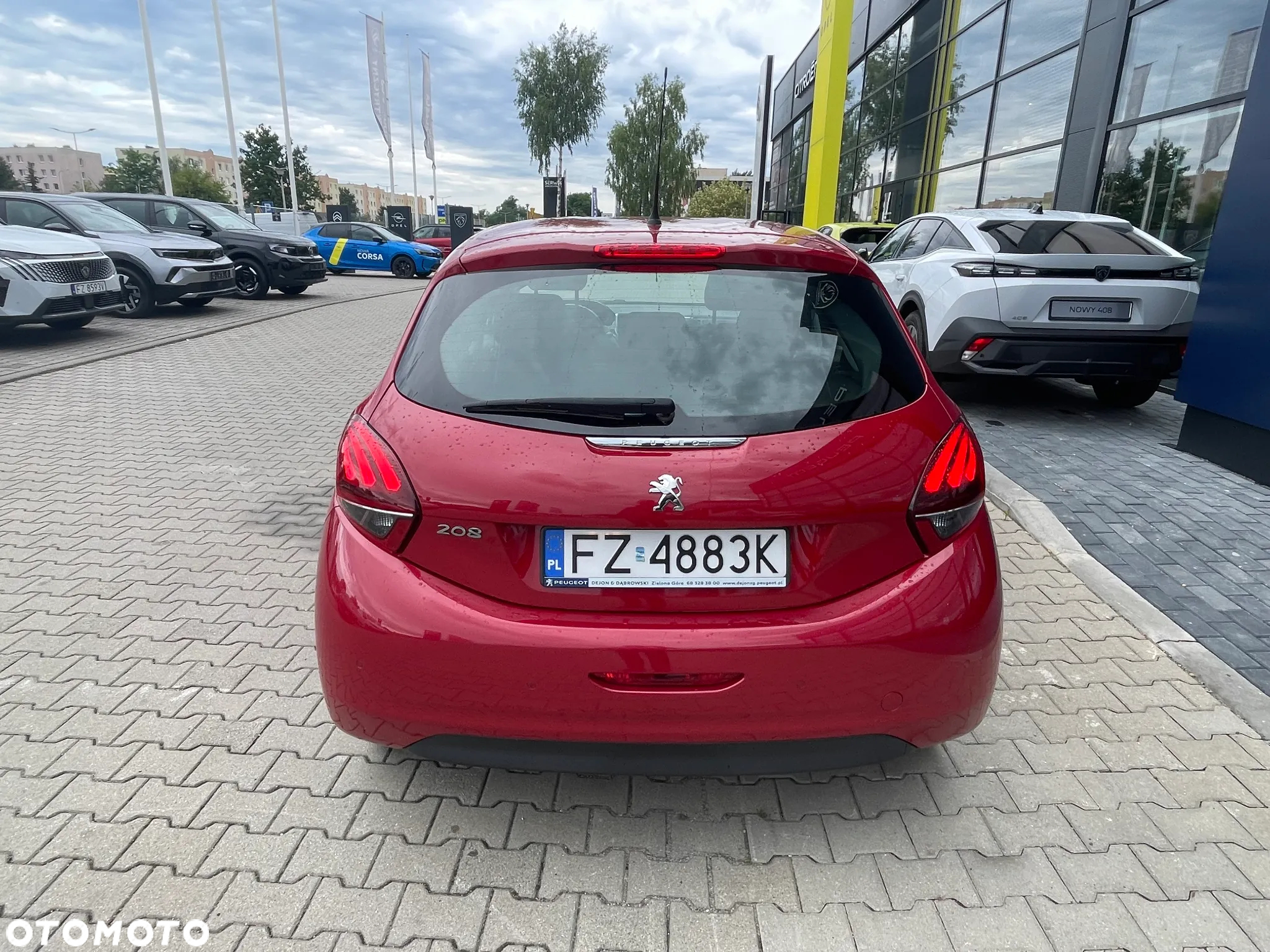 Peugeot 208 - 4