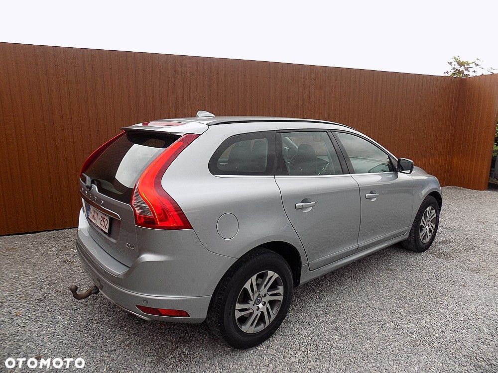 Volvo XC 60 D4 Geartronic Kinetic - 4