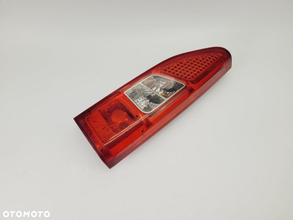LAMPA TYLNA PRAWY TYŁ CITROEN BERLINGO III 08-18 9680545180 - 6