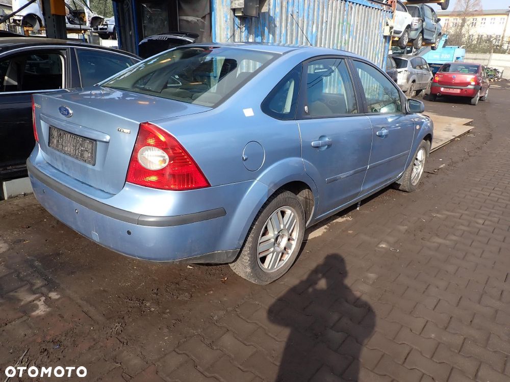 CZĘŚCI - Ford Focus II MK2 2,0 TDCI 136KM SEDAN 6B lakier Z3 2005r. INDEX - 9921 - 3