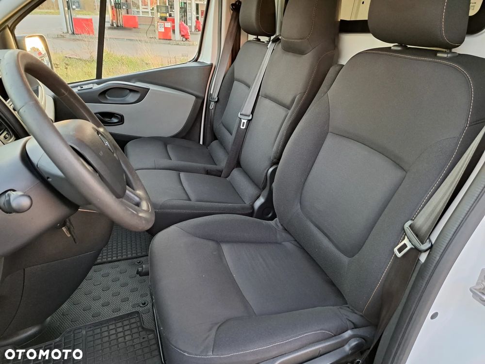 Renault Trafic - 15