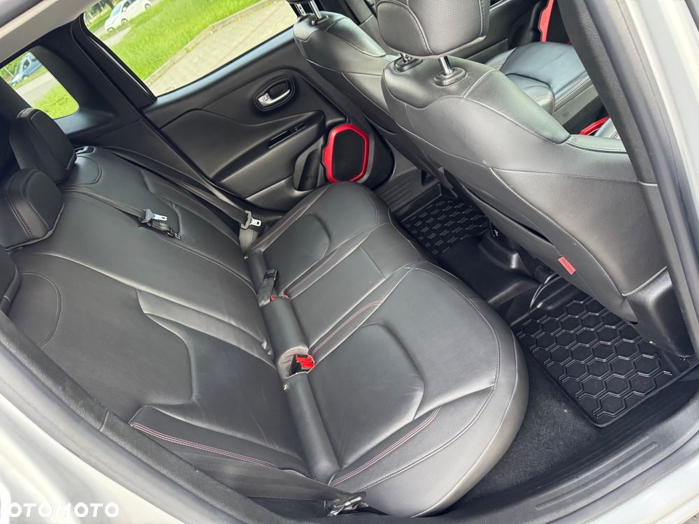 Jeep Renegade 2.0 MultiJet Trailhawk 4WD S&S - 28
