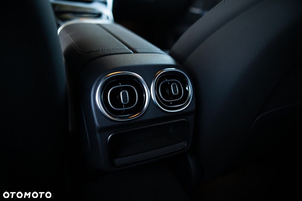 Mercedes-Benz Klasa C - 19