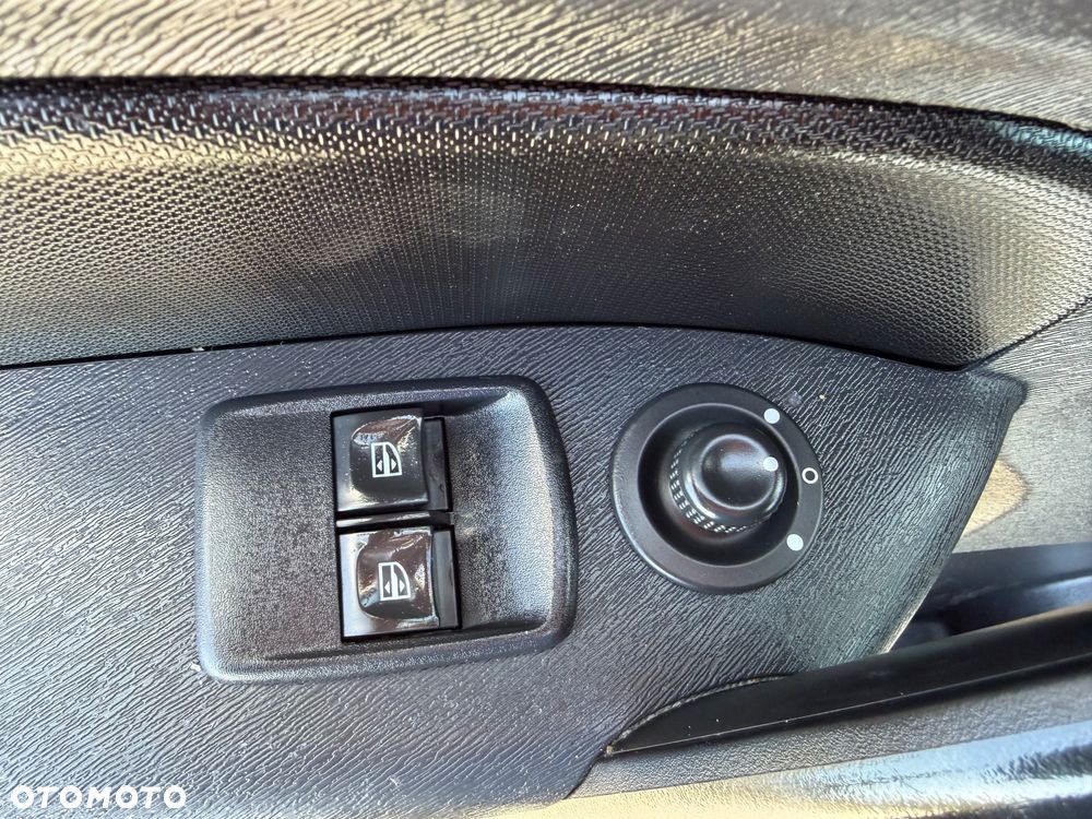 Renault KANGOO navi lift - 26