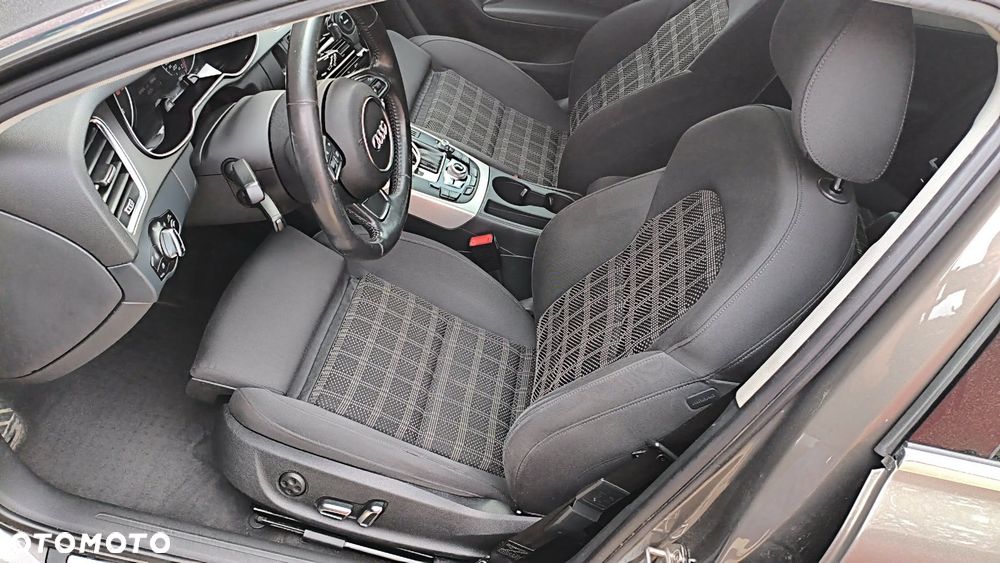 Audi A4 Avant 2.0 TDI Quattro S tronic - 8