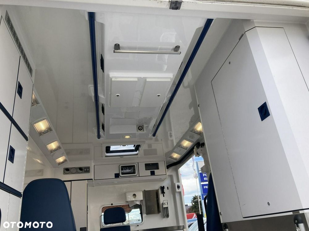 Mercedes-Benz Sprinter - 34