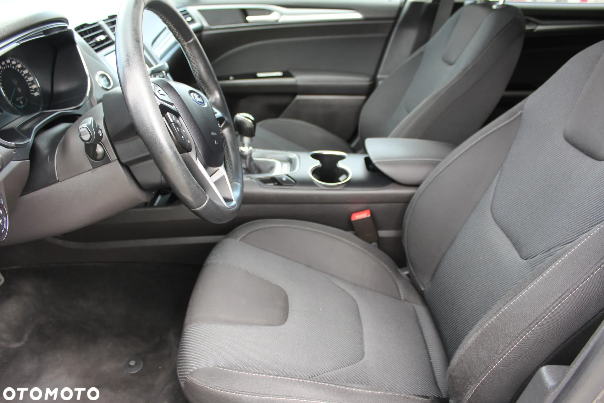 Ford Mondeo Turnier 2.0 TDCi Start-Stopp Titanium - 11