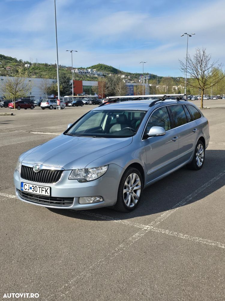 Skoda Superb 2.0 TDI Elegance DSG - 2