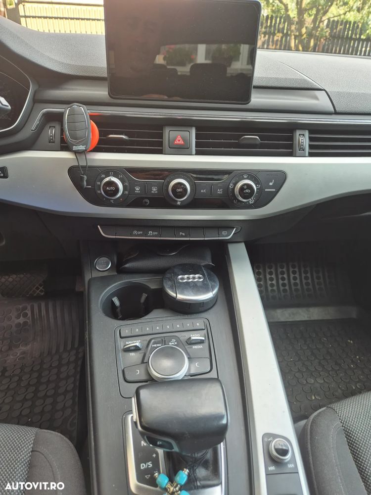 Audi A4 - 4