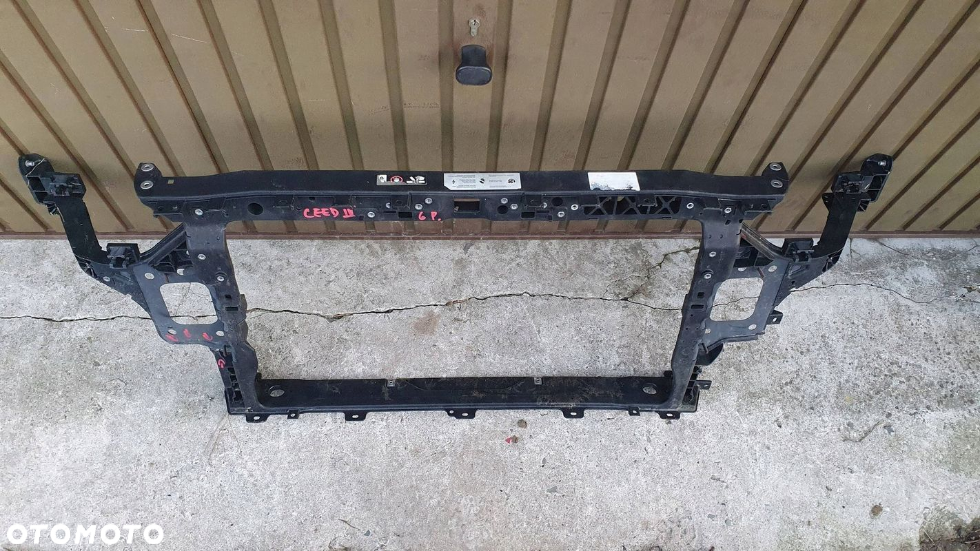 KIA Ceed 3 III 17- Pas przedni wzmocnienie € - 4